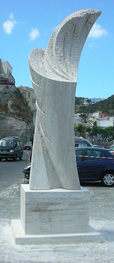 Piscane Sculpture created by Ettore de Conciliis